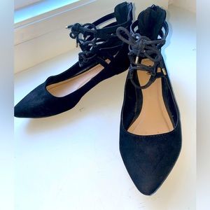FIONI BLACK SUEDE LACE UP ZIPPER BACK FLATS SZ 9.5